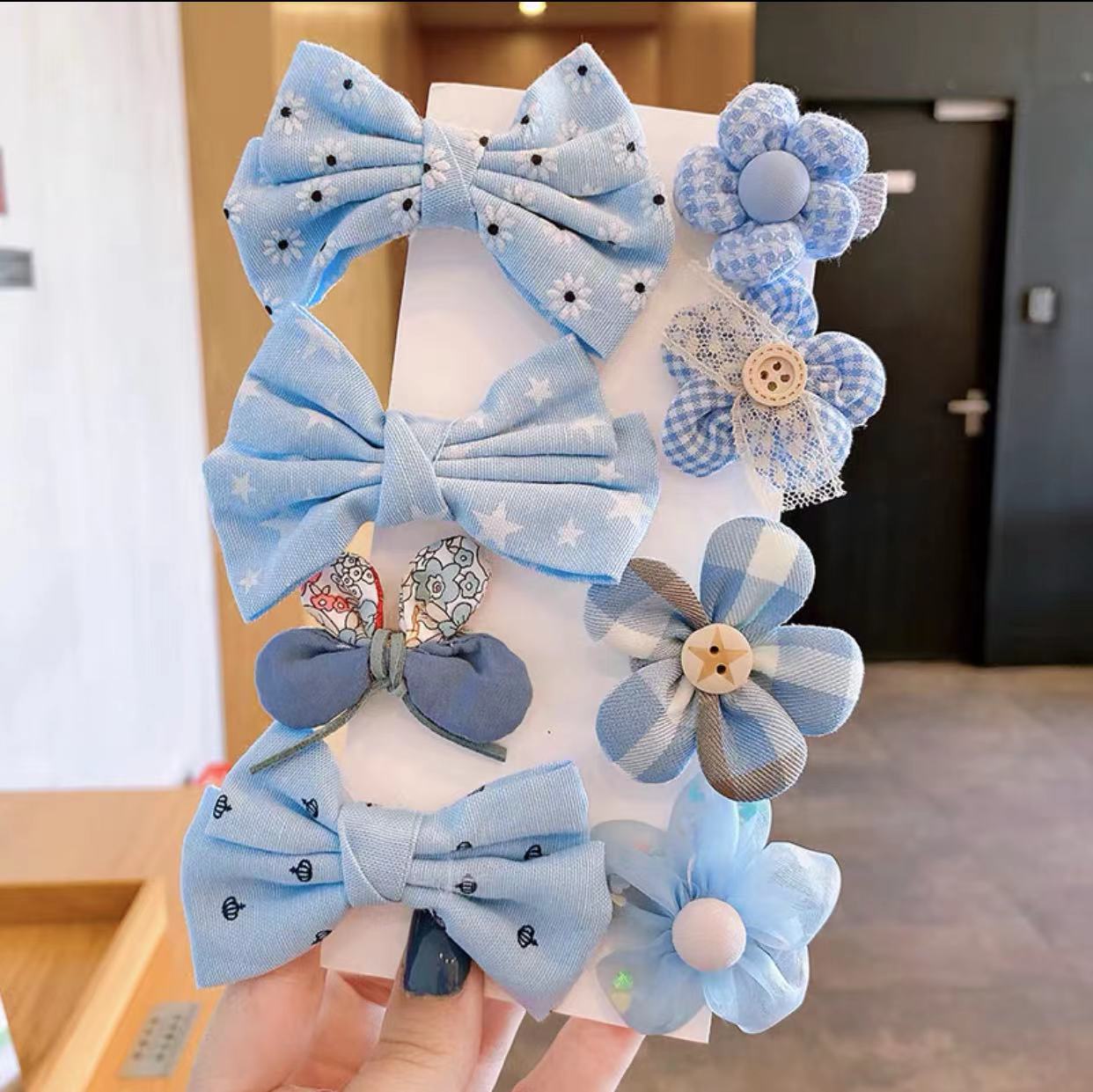 Girls hair clips and ties