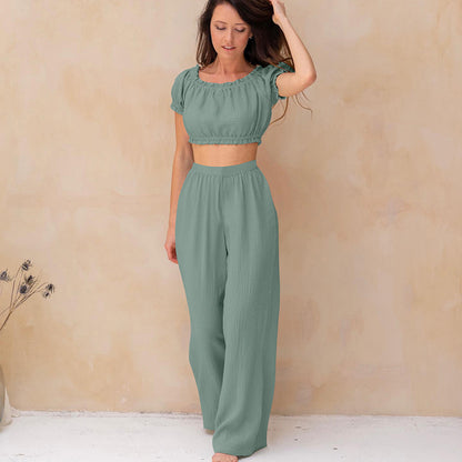 Comfortable two piece for mother.