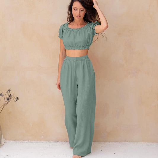 Comfortable two piece for mother.